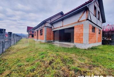 Casă cu 5 camere cu Teren 1000 Mp în Unirea - 13