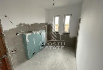Casă cu 5 camere cu Teren 320 Mp în Șag - 4