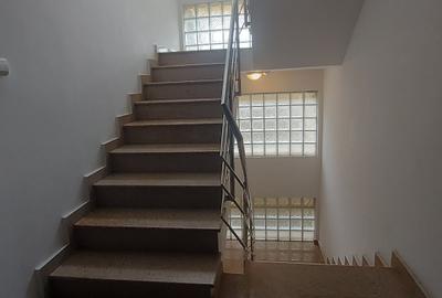 Apartament cu 3 camere decomandat, mobilat în 1 Mai - 7