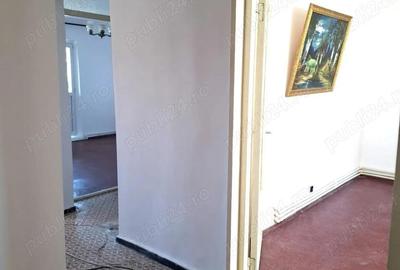 Comision cumparator 0%, 3 camere, decomandat , str. Viitorului - 10