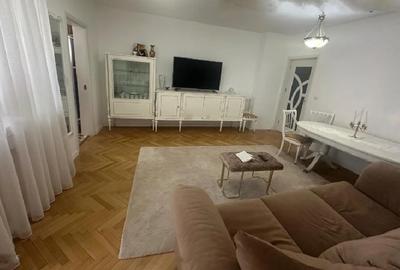Cismigiu,Metrou,Parc,Ateneul Roman ,Balcon ,2 Bai,Renovat,Liber! - 1