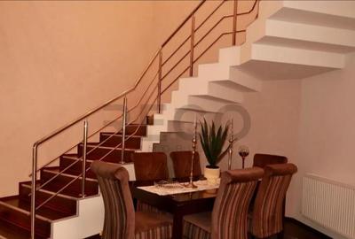 Casă cu 6 camere cu Teren 1178 Mp în Sânmartin - 3