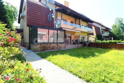 Vila nemobilata in complex cu piscina | 2 garaje - 2