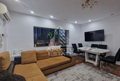 Apartament cu 3 camere decomandat în Lipovei