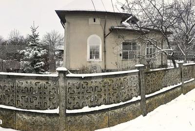 Casă cu 4 camere cu Teren 3920 Mp în Ulmi - 1