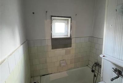 Apartament 4 camere, etaj 2/4, 86mp utili, zona Liceu Unirea/ Politie Apartament 4 camere, etaj 2/4, 86mp utili, zona Liceu Unirea/ Politie - 11