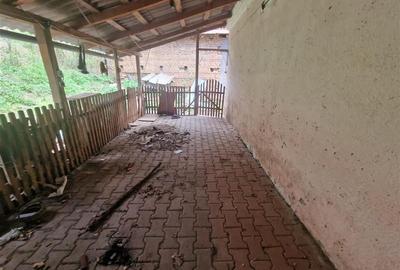Pe teren de 1.100mp, casa traditionala, in apreciata ariere - 9