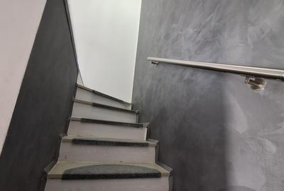 Casă cu 5 camere cu Teren 350 Mp în Exterior Vest - 2