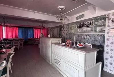 Spațiu comercial, de 794 mp, în Central - 4