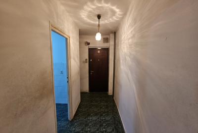 Apartament 3 camere, etaj intermediar, Piața Victoriei, comision 0% - 13