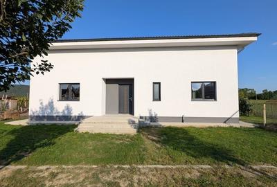 Casă individuală cu 4 camere cu Canalizare în Fundătura - 2