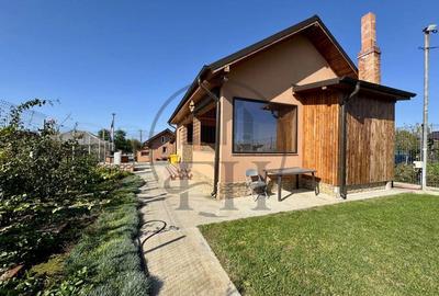 Casă cu 4 camere cu Teren 895 Mp în Corbu - 14