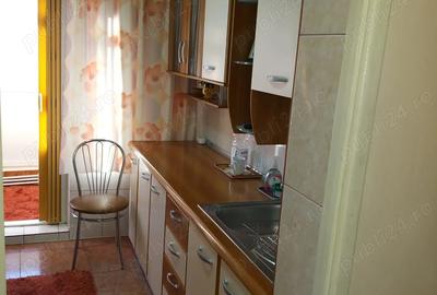 De inchiriat apartament 2camere , zona Radu Negru, aproape de linia de tramvai. - 6