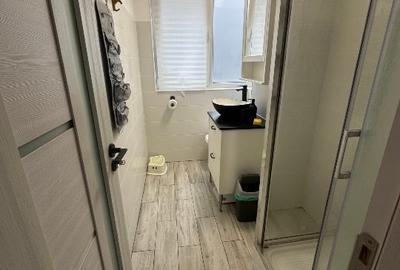 Apartament cu 2 camere semidecomandat, mobilat în Berceni