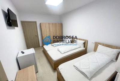 Casă individuală cu 10 camere în Piața Veche
