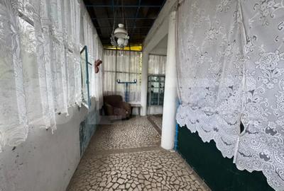 Casă cu 4 camere cu Teren 1488 Mp în Pestișu Mic - 1