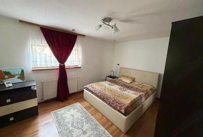 Casă cu Teren 400 Mp în Central - 2