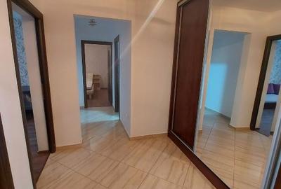 Apartament cu 2 camere decomandat în Bd. Independenței - 1
