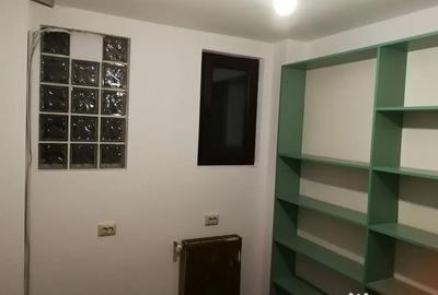 Spațiu comercial, de 330 mp, în P-ța Rosetti - 6