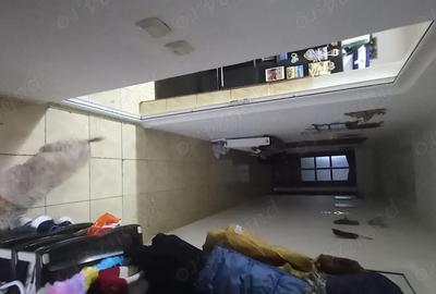 Casă în Central - 1