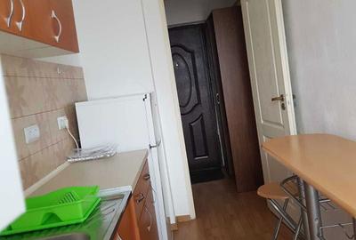 Garsonieră decomandată în Central - 4