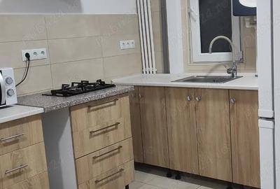 Garsonieră semidecomandată în Apărătorii Patriei - 1