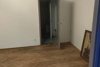 Iancului- metrou, 2 camere etaj 3 - 2