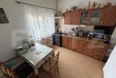 Casă cu Teren 232 Mp în Central - 3