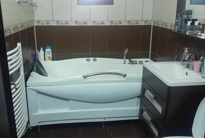 Apartament cu 3 camere-de inchiriat,Resita,Caras-Severin - 2