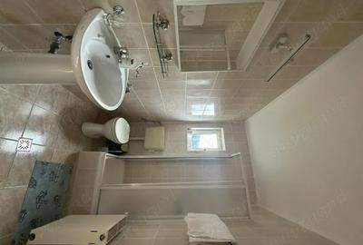 Casă cu 6 camere cu Teren 579 Mp în Central - 9