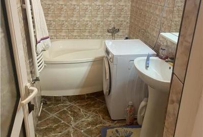 Apartament 3 camere , zona centrala -Inspectoratul Scolar ,d - 14