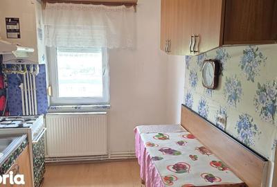 Garsonieră decomandată în Micro 15 - 9