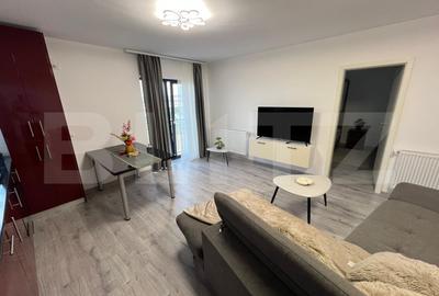 Apartament cu 2 camere, 47 m? - amenajat cu stil si pat baldachin in dormitor