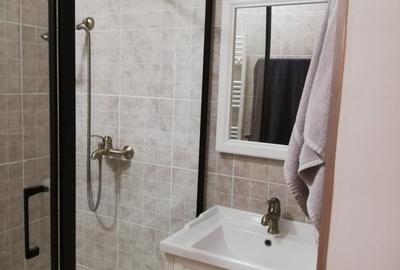 Apartament cu 2 camere semidecomandat în Tractorul - 6