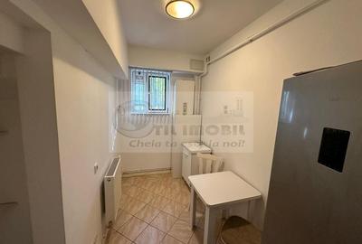 2 cam decomandat o demisol o Copou o 43 mp o 93.000 EUR negociabil - 4