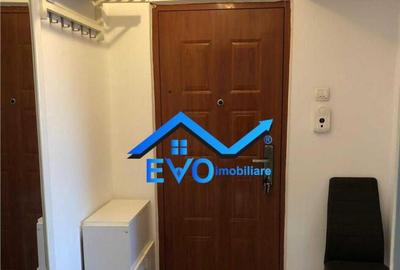 Apartament 3 camere, semidecomandat, pod depozitare, zona Al - 1