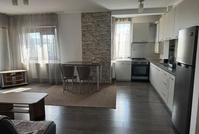 Apartament cu 3 camere semidecomandat în Florești - 1