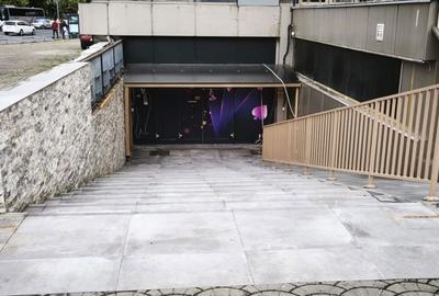 Spațiu comercial, de 180 mp, în Central - 1