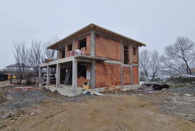 Casă individuală cu 4 camere cu Canalizare în Turnișor - 4