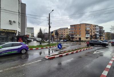 Inchiriere spa?iu comercial, situat in Targu Jiu, strada 1 Decembrie 1918 - 2