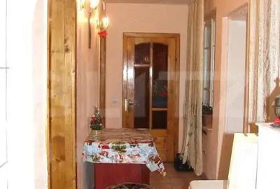 Casă cu 3 camere cu Teren 159 Mp în Central - 1