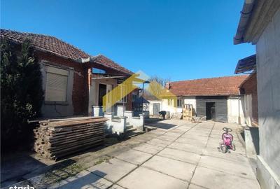 Casă cu 5 camere cu Teren 1782 Mp în Bârzava - 10