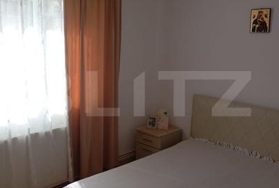 Apartament Decomandat cu 2 Dormitoare, Balcon si Bucatarie Mare - Fieni, 60 mp - 1