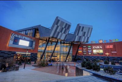 Apartament cu 3 camere decomandat în Berceni - 2