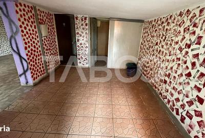 Spațiu comercial, de 65 mp, în Central