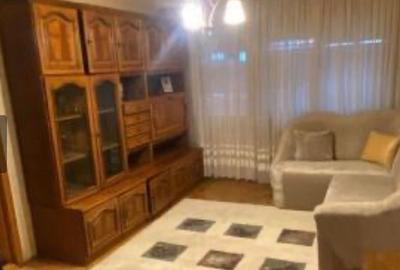 Apartament cu 3 camere decomandat, mobilat în Tomis III