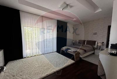 Casă cu 5 camere cu Canalizare în Preajba - 6
