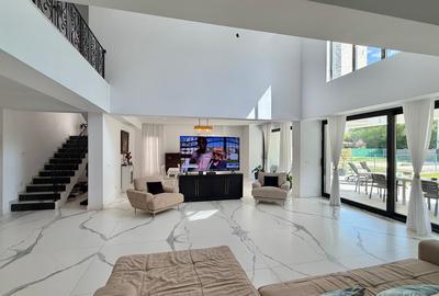 Casă cu 7 camere cu Garaj în Tunari - 3