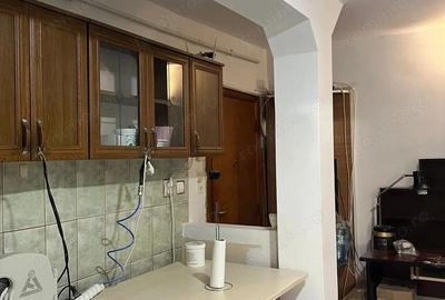 De vanzare Spa?iu comercial 56 mp Intrare din strada + casa scarii - 6