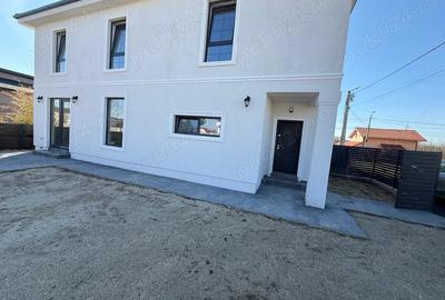 Casă cu Teren 442 Mp în Central - 10